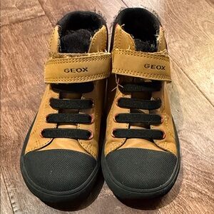 Geox Kids Tan and Black High-Top Sneakers